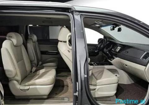 Carnival 9-seater Prestige - 2/8