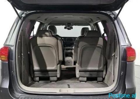 Carnival 9-seater Prestige - 5/8