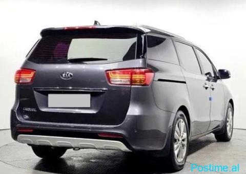Carnival 9-seater Prestige - 6/8