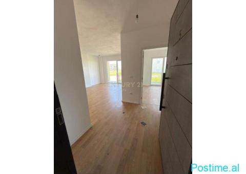 0686051712JEPET ME QIRA APARTAMENT 1+1 NE SPITALLE , DURRES - 5/6