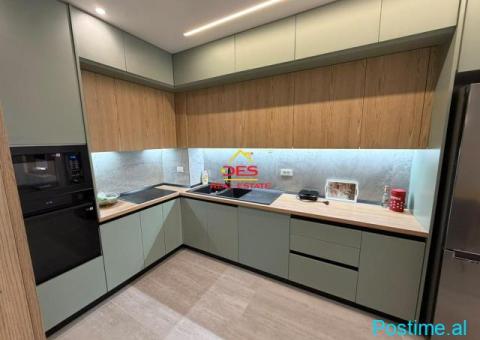 🔑🏡 JEPET ME QIRA APARTAMENT LUKSOZ 2+1NË LUNGOMARE, VLORË - 5/10