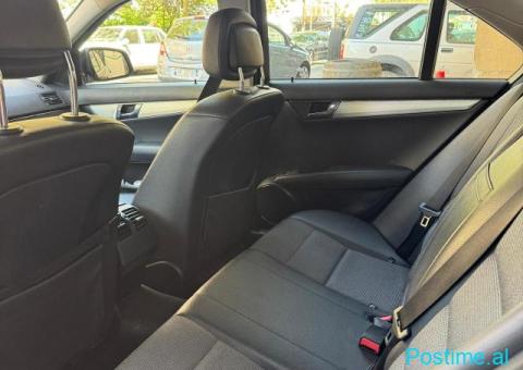 Mercedes Benz C Class - 2/8
