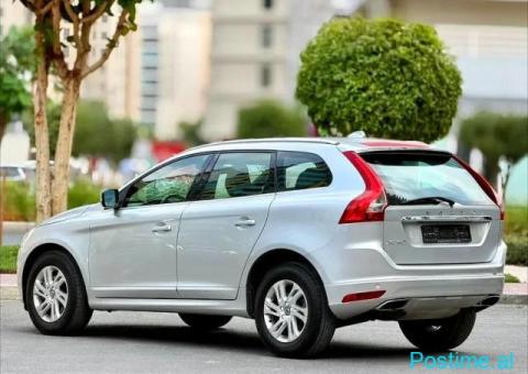 Volvo XC60 T5 2.0 - 6/8