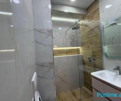 JEPET ME QIRA APARTAMENT 1+1+BALLKON 'KRISTAL CENTER , KOMUN