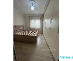 Ofrojme apartament 1+1 per shitje ne Porcelan, afer Universi