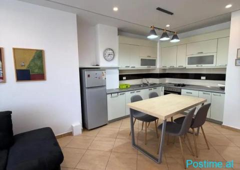 Apartament 2+1+2 per qira te Gjimnazi Petro Nini, Bllok ! - 8/10