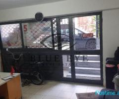 Zyrë Magazine Me Qira në Bulevard, Durrës!