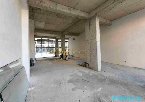 ZOGU I ZI JEPET DYQAN 160M2 PER QERA - 3/3