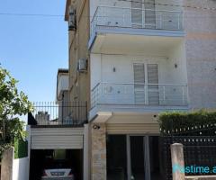 Dyqan / Ambient Komercial 130m² me Qira | Garazh | Paskuqan