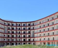 EKSKLUZIVE! SHITET POST PARKIMI NE RESIDENCEN EON!