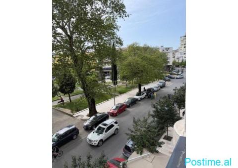 0685062709JEPET NJESI KOMERCIALE ME QIRA NE QENDER TE DURRES - 1/3