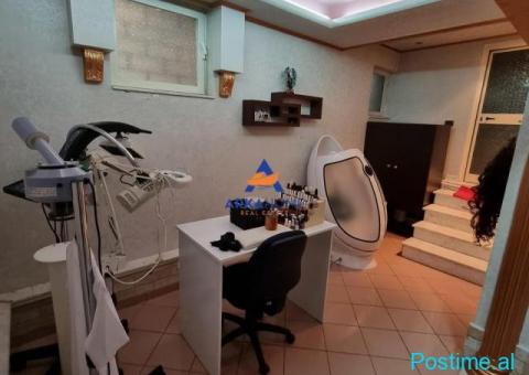JEPET ME QERA AMBIENT 148 M2 ME 2 KATE 'MINE PEZA / RRUGA E - 1/4