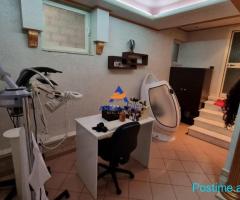 JEPET ME QERA AMBIENT 148 M2 ME 2 KATE 'MINE PEZA / RRUGA E