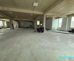 KAPANON ME QERA 650 M2 PEZE HELMES 2000 EURO