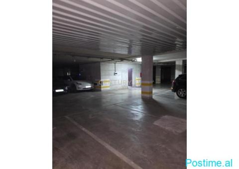 SHITEN 4 POSTE PARKIMI NE ALI DEM - 2/3
