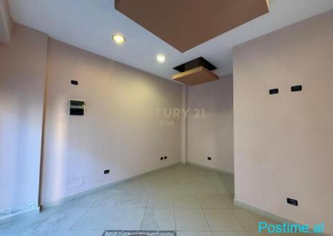 0676475921 - Shitet Ambient Komercial në Durrës, Lagja nr.18 - 3/5