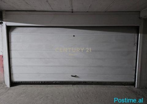 POSTE PARKIMI PER SHITJE NE RRUGEN HOXHA TAHSIM