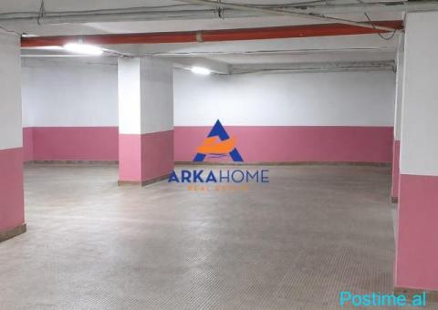 SHITEN OSE NDËRROHEN 8 GARAZHDE TEK ' BRRYLI ' 160000 EURO - 2/3