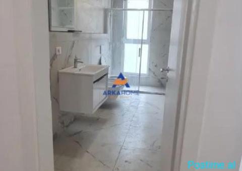 JEPET ME QERA AMBJENT PER ZYRA 79 M2 ' RRUGA DRITAN HOXHA AF - 3/7