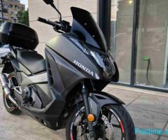 Honda integra 750 S