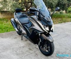 Kymco Ak 550