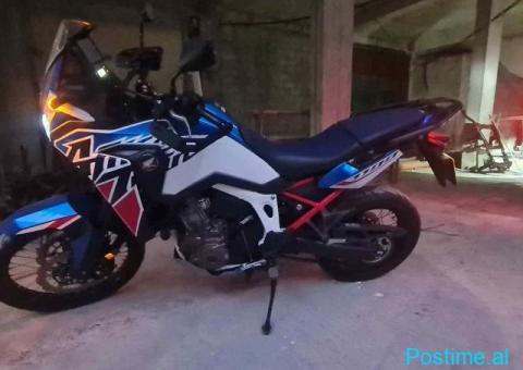 Shitet ose nderrohet Honda Africa Twin 1100 cc 2023 - 1/4