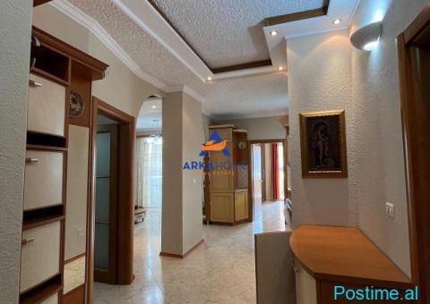 JEPET AMBJENT ME QERA 92 M2 'RRUGA E KOSOVAREVE' 85000 LEKE - 2/5