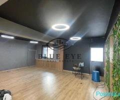 Ambjent Biznesi me Qira Prane Qendrës Tregtare Flagship, Dur