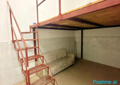 JEPET ME QERA AMBIENT BIZNESI NE BULEVARDIN KRYESOR , DURRES - 2/5