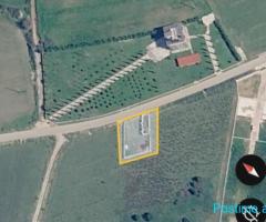🏡 OKAZION – SHITET TOKË NË TRAGJAS, VLORË! 🌿