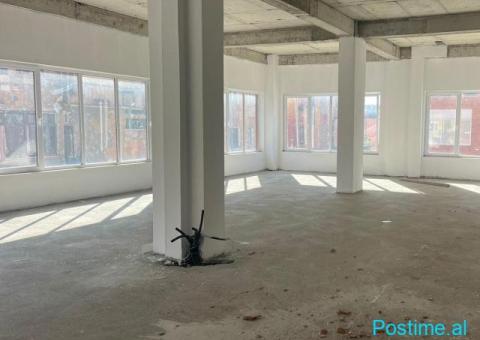 ZYRE ME QERA 500 M2 RRUGA E DIBRES 4.000 EURO - 2/3