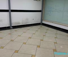 🏢 Dyqan Dubleks me qira – Tek Galeria, ish-Kinema 17 Nëntor
