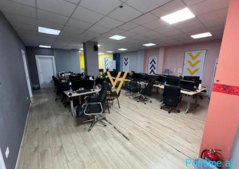JEPET ZYRE 562 M2 ME QERA NE QENDER 7.000 EURO - 5/8