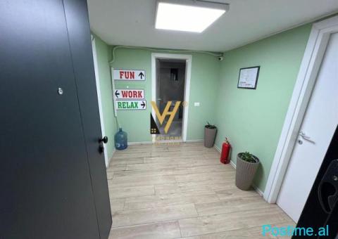 JEPET ZYRE 562 M2 ME QERA NE QENDER 7.000 EURO - 6/8
