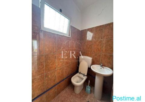 Jepet ambient biznesi me qera Durres, Bulevardi kryesor - 2/2
