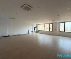 AMBIENT BIZNESI ME QERA 1200 M2 KINOSTUDIO 15.000 EURO FH-74