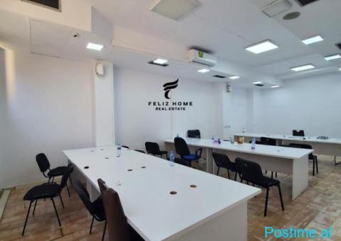 ZYRE ME QERA 200 M2 PAZARI RI 300.000 LEKE - 3/4