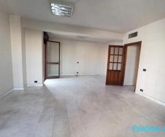 🏢 JEPET AMBIENT PËR ZYRA ME QIRA – TORRE DRINI | QENDER