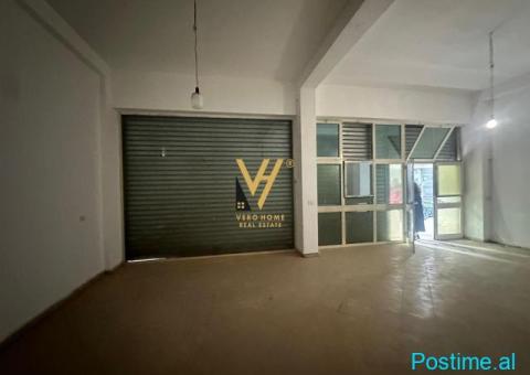 JEPEN DY AMBIENTE 100M2 ME QERA TE MYSLYM SHYRI 900 EURO - 1/6