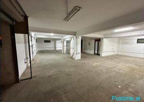 Jepet me qira ambient biznesi, me sipërfaqe totale 240 m², p - 2/3