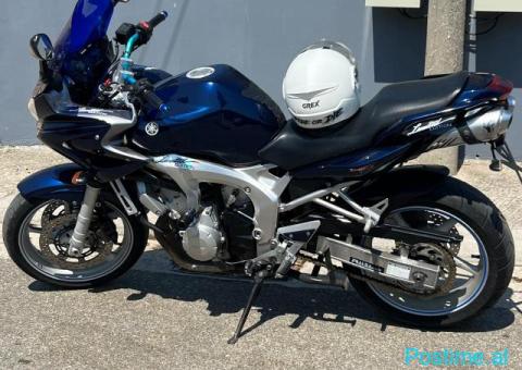 Yamaha FZ6 - 1/4