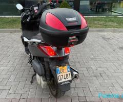 Shitet X-MAX 250