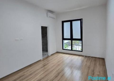 **Jepet zyrë me qira te Square 21** - 1/6