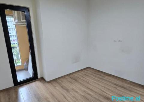 **Jepet zyrë me qira te Square 21** - 5/6