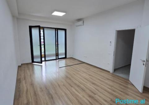 📌 JEPET ZYRË ME QIRA TEK SQUARE 21 - 4/8