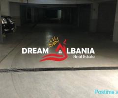 Shitet garazh prane Delijorgjit (ID 4181094)