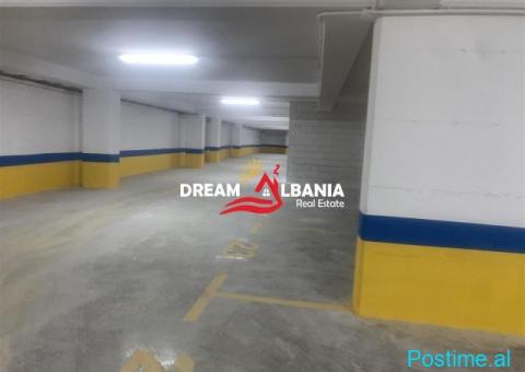 2 Poste Parkimi ne shitje ne zonen e Fushes se Aviacionit - 4/5