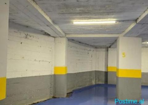 SHITEN POSTE PARKIMI 120 m² | PËRBALLË DELIJORGJIT - 2/4
