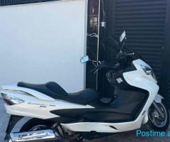 Shitet suzuki burgman 400cc