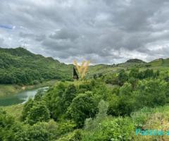 SHITET TOKE 7.500 M2 NE MJULL BATHORE, TEG 490.000 EURO